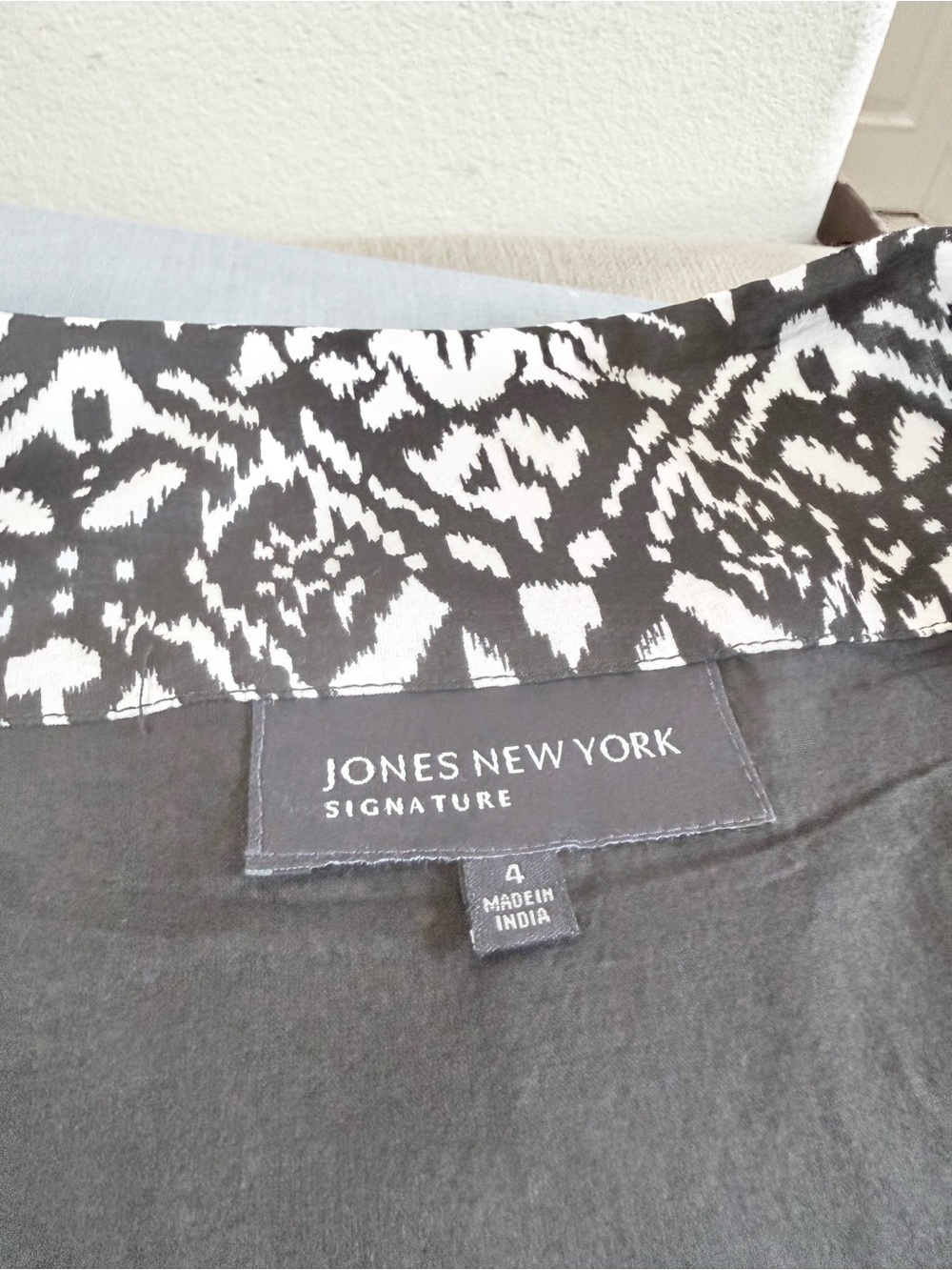 Jones New York black and white ikat pattern tiered maxi skirt - Picture 4 of 4